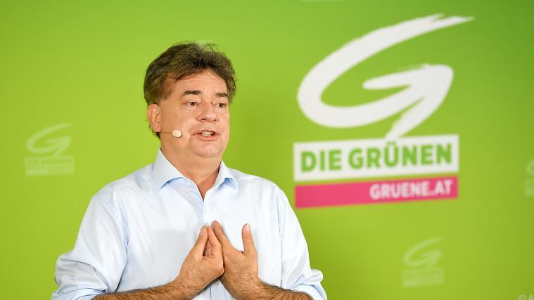 Kogler legt den Fokus auf Inhaltliches.