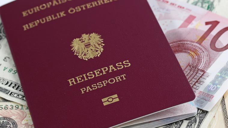 Nur wenige Südtiroler würden einen Doppelpass beantragen, wenn sie die Möglichkeit hätten.