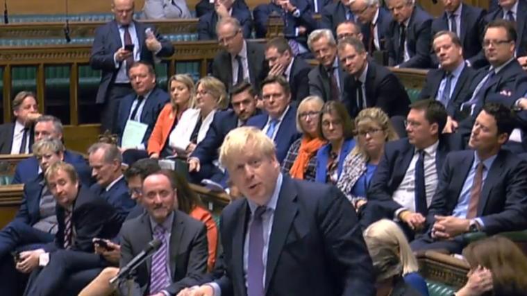 Premier Boris Johnson macht Druck auf das Parlament und droht mit Neuwahlen.