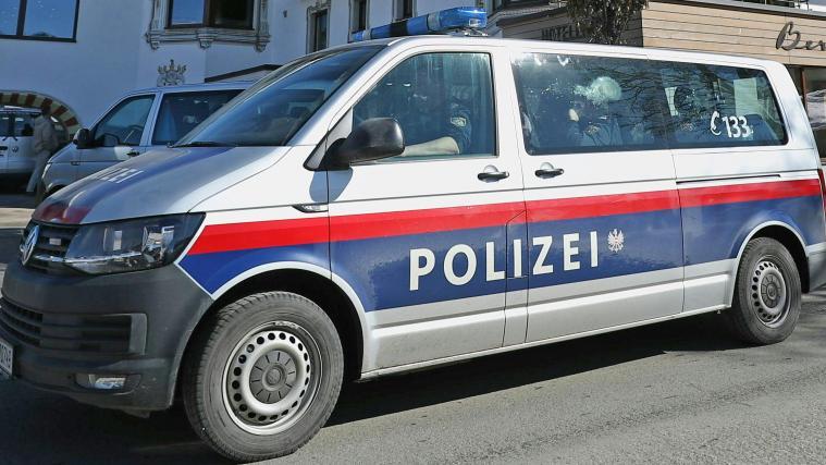 Rettungskräfte und Ordnungshüter konnten das Leben des Abgestürzten nicht mehr retten.