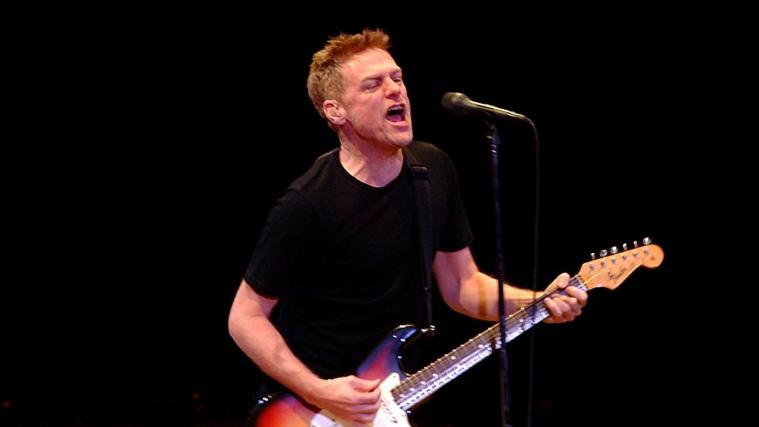 Sänger Bryan Adams feiert demnächst seinen 60. Geburtstag.