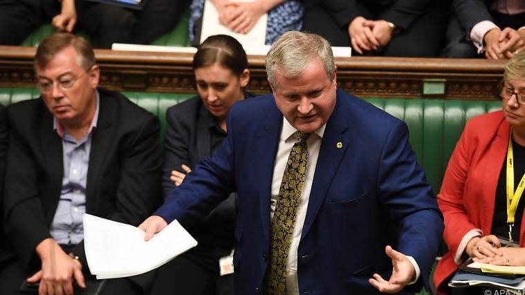 SNP-Fraktionschef Blackford stellt Mitarbeit seiner Partei in Aussicht.