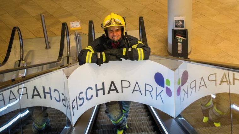 2017 stellte Andreas Michalitz einen Rekord im Stiegensteigen auf einer Rolltreppe auf.