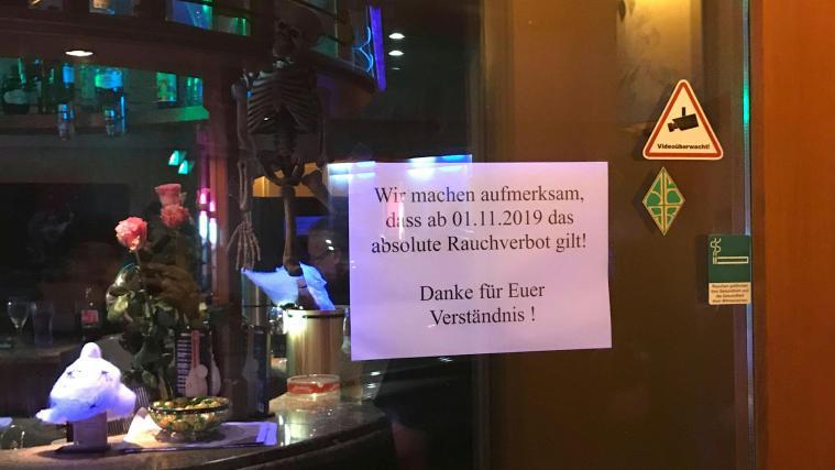 Ab Freitag gilt in Österreich das Rauchverbot in Lokalen.