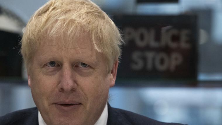 Boris Johnson solle den Deal aufgeben, meint Nigel Farage.