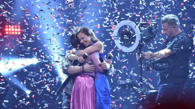 Claudia Emmanuela Santosa (l.) gewann die Castingshow mit großem Vorsprung.