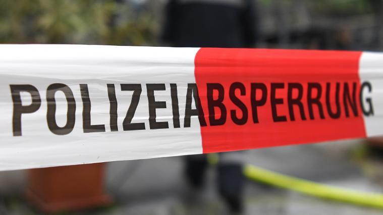 Das Mädchen bat Polizisten um Mithilfe (Archivbild).