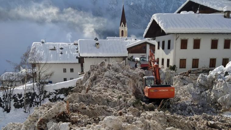 Die Aufräumarbeiten laufen auf Hochtouren.