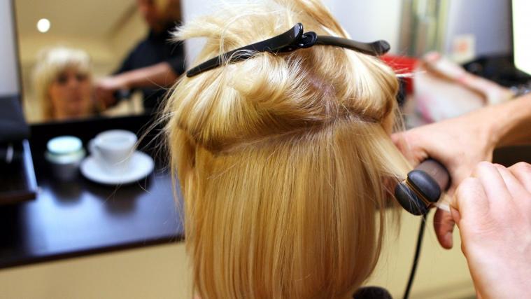 Ein Kölner Friseur wurde zu einer Strafzahlung verurteilt (Schmuckbild).