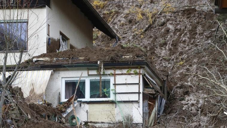 Eine Mure zerstörte dieses Wohnhaus in Bad Kleinkirchheim.