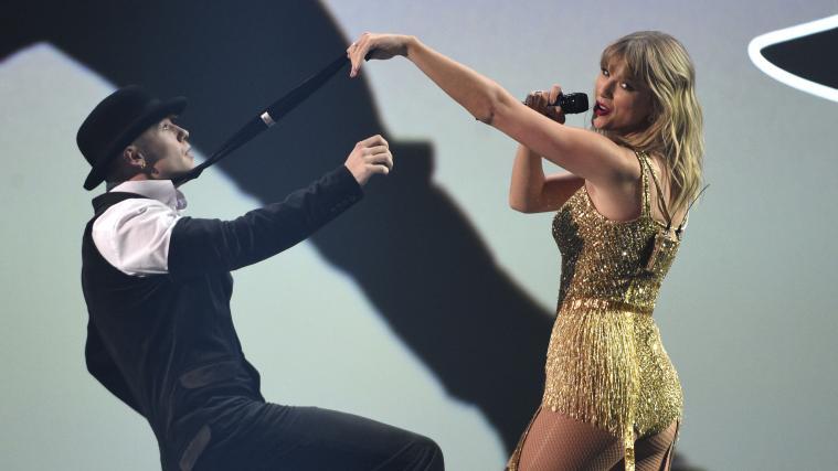 Erfolgreich und sexy: Taylor Swift hat Superstar Michael Jackson einen Rekord weggeschnappt.