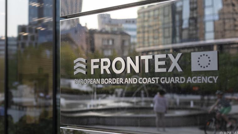 Frontex wird auf 10.000 Beamte aufgestockt.