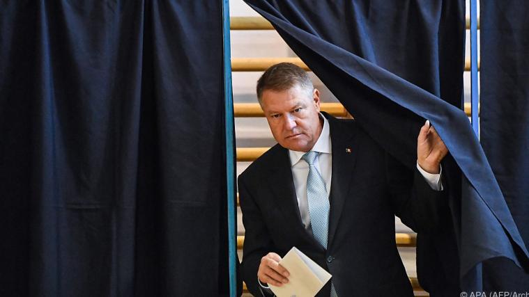 Johannis gilt als klarer Favorit.