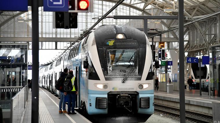 Lokführer beklagen angebliche Missstände beim ÖBB-Konkurrenten Westbahn.