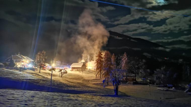 Mehrere Freiwillige Feuerwehren standen im Einsat.