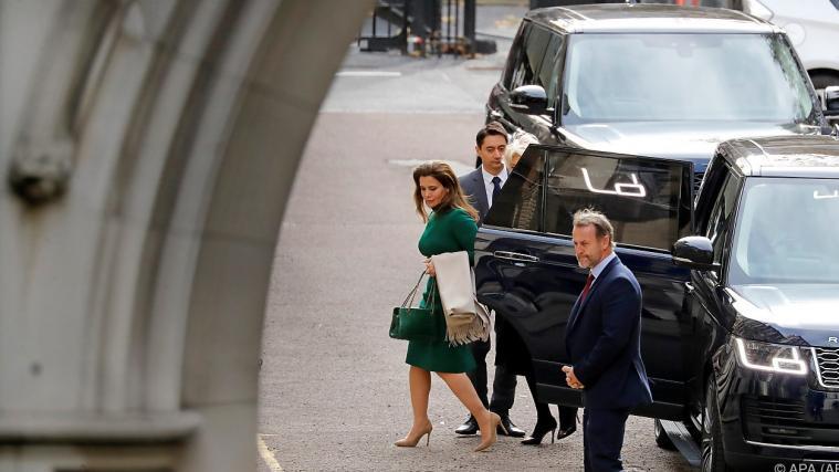 Prinzessin Haja vor ihrer Anhörung in London.