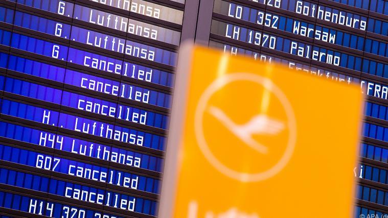 Viele Passagiere buchten wegen des Streiks um.