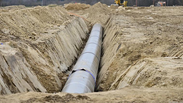 300 Kilometer Pipeline fehlen noch.