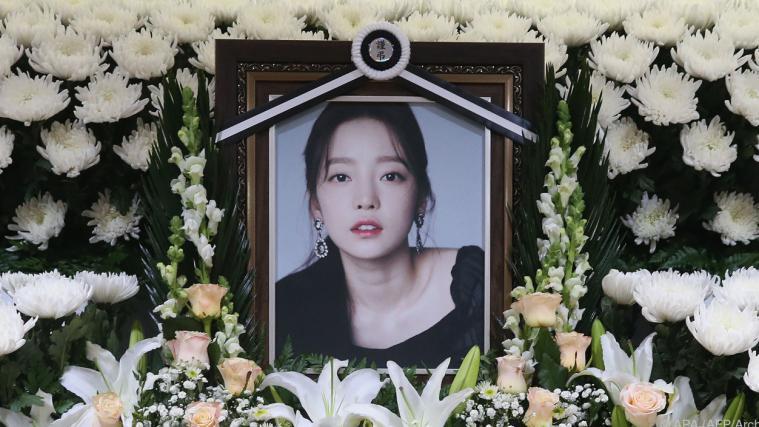 Auch Goo Hara dürfte Selbstmord begangen haben.