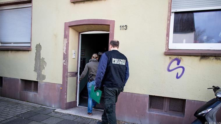 Der 15-Jährige wurde in einer Wohnung in Deutschland entdeckt.