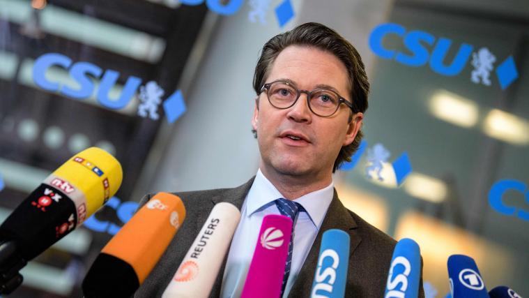 Der Deutsche Verkehrsminister Andreas Scheuer verbringt seinen Skiurlaub in Schnals.
