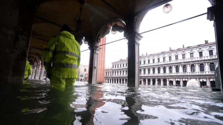 Die „Acqua alta“ hatte Mitte November historisches Ausmaß erreicht und nicht nur den Markusplatz überflutet.