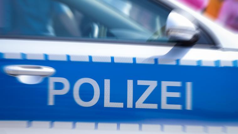 Die beiden Tatverdächtige n im Alter von 21 und 33 sind als Rechtsextreme bekannt.