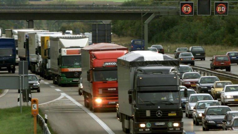Die Fahrverbote würden der italienischen Wirtschaft einen großen Schaden zufügen.