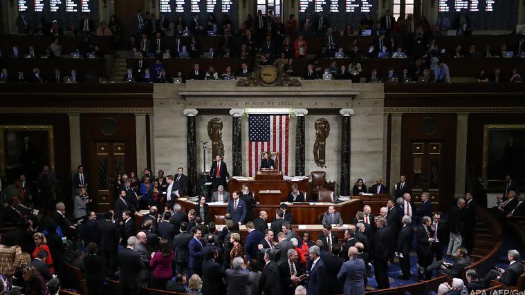 Die US-Abgeordneten stimmten für das Amtsenthebungsverfahren gegen Donald Trump.