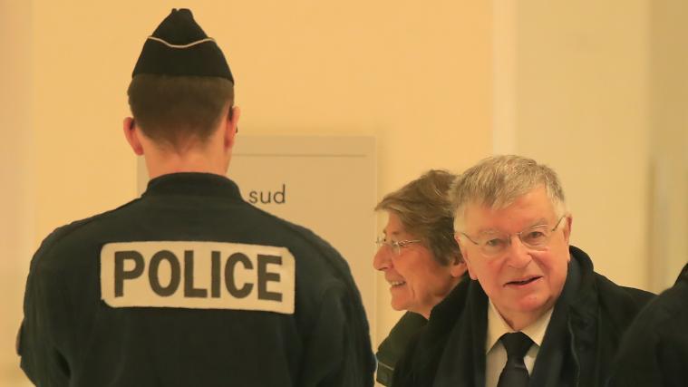 Ein Gericht in Paris verurteilte den ehemaligen CEO Didier Lombard zu einem Jahr Gefängnis, davon acht Monate auf Bewährung, wie französische Medien am Freitag berichteten.
