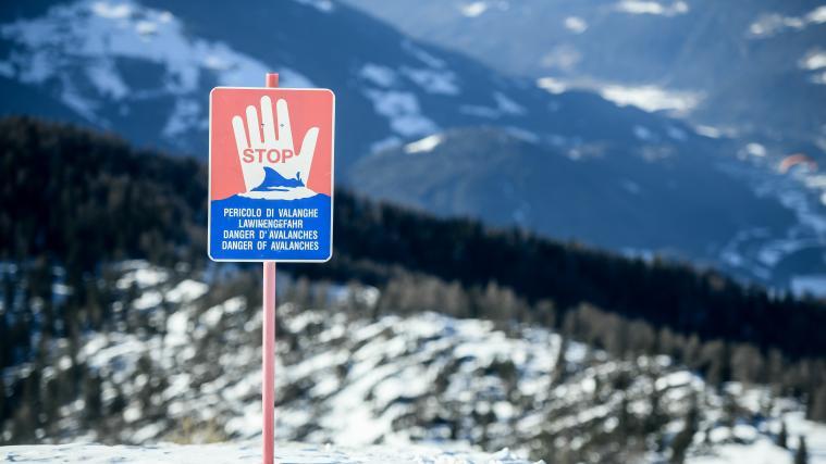 Ein Lawinenabgang im Brenta-Gebiet fordert mindestens ein Todesopfer.