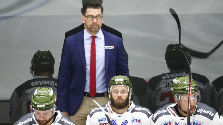 HCB-Trainer Clayton Beddoes muss in Villach auf eine deutliche Leistungssteigerung seiner Profis um Colton Hargrove (Mitte) hoffen.