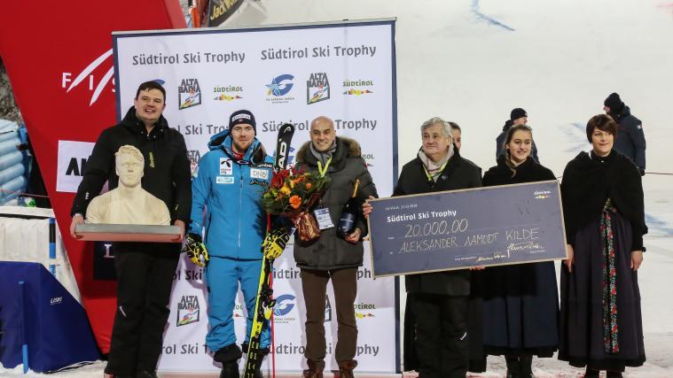 Nicht nur die Rennläufer können bei der Südtirol Ski Trophy gewinnen – auch Sie! Nehmen Sie am Gewinnspiel teil und geben Sie Ihren persönlichen Siegertipp ab.