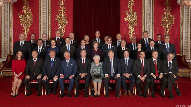 Offizielle Eröffnung des Gipfels mit einem Empfang bei der Queen.