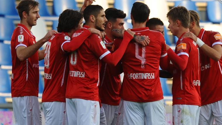 Perugia steht im Achtelfinale.