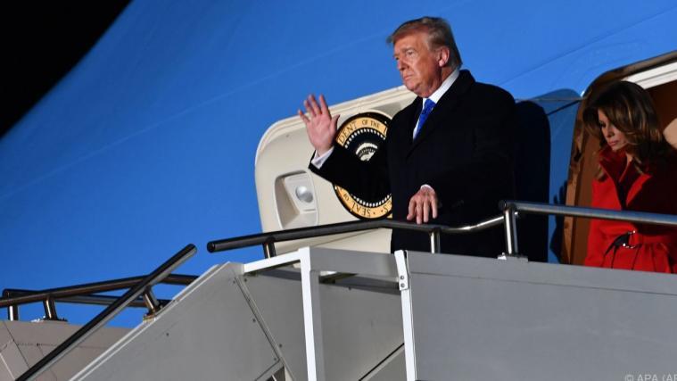 US-Präsident Trump landete in London-Stansted.