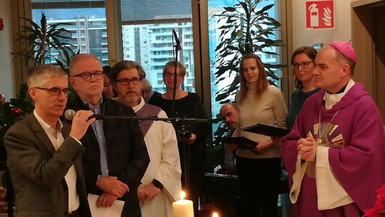 v.l.: Primar Massimo Bernardo, Sanitätskoordinator Dr. Roland Döcker, Bischof Ivo Muser