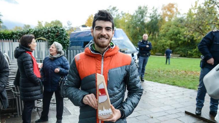 Yuri Trentin, Gewinner des Stadtlaufs gegen Gewalt an Frauen.