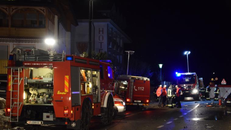 2 der beim Unfall in Luttach schwerst verletzten Personen werden weiter intensivmedizinisch betreut.