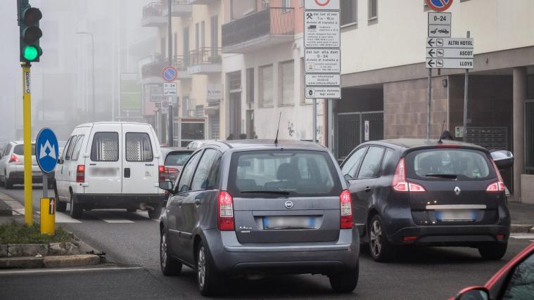 Auch Euro 6-Autos dürfen am Dienstag nicht fahren.