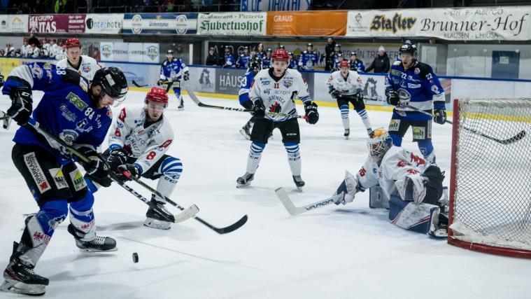 Daniel Erlacher (links) und Co. kamen gegen Jesenice mit 1:5 unter die Räder