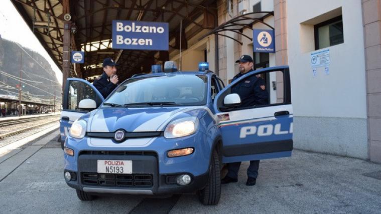Die Kontrollen der Polizei in den Zügen gehen weiter.