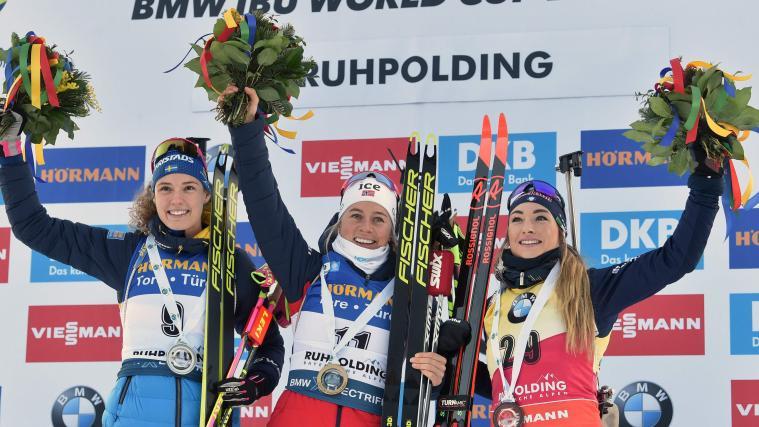 Dorothea Wierer (rechts) wurde am Mittwoch 3.
