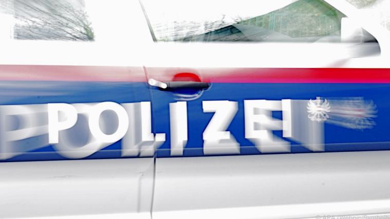 Ein 11-jähriger Bub ist in Kärnten von einem Feuerwerkskörper am Auge verletzt worden.