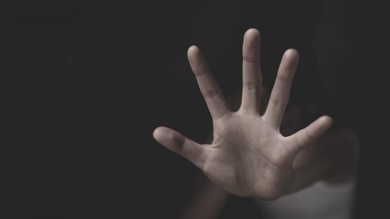 Ein 13-jähriger Schüler konnte sich gegen den sexuellen Missbrauch von Seiten seines Lehrers wehren.