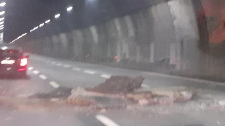 Ende dieser Woche wurde ein Tunnel auf der A6 Turin-Savona vorübergehend gesperrt, weil Deckenstücke herunterkrachten.