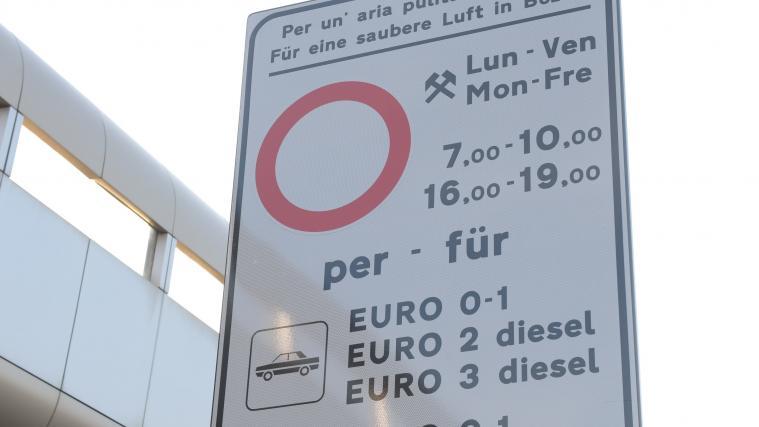 Fahrverbote in Bozen.