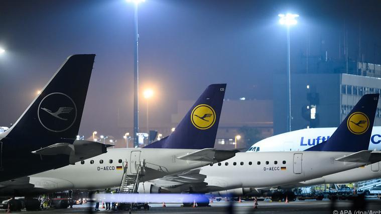 Für den Testlauf am Flughafen BER werden 20.000 Komparsen gesucht.