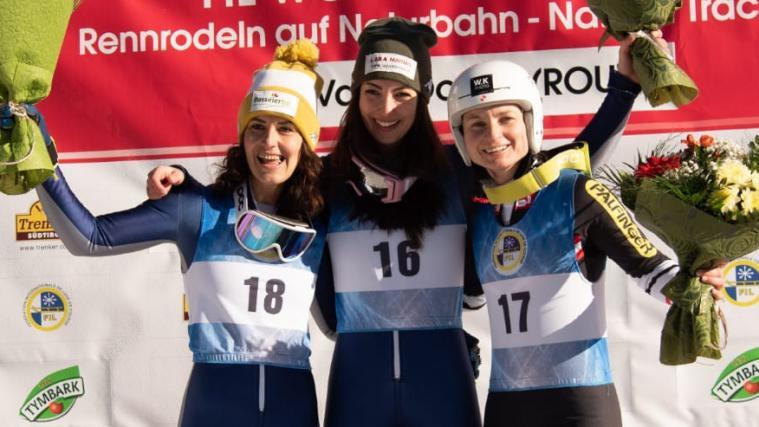 Podestjubel (v.l.): Evelin Lanthaler, Greta Pinggera und Tina Unterberger.