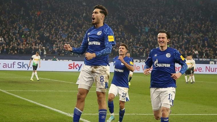Schalke schlägt Mönchengladbach - Serdar erzielt das 1:0